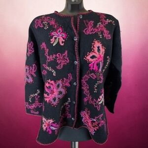 Stunning Vtg Susan Bristol Floral Hand Embroidered Wool & Mohair Wool Cardigan